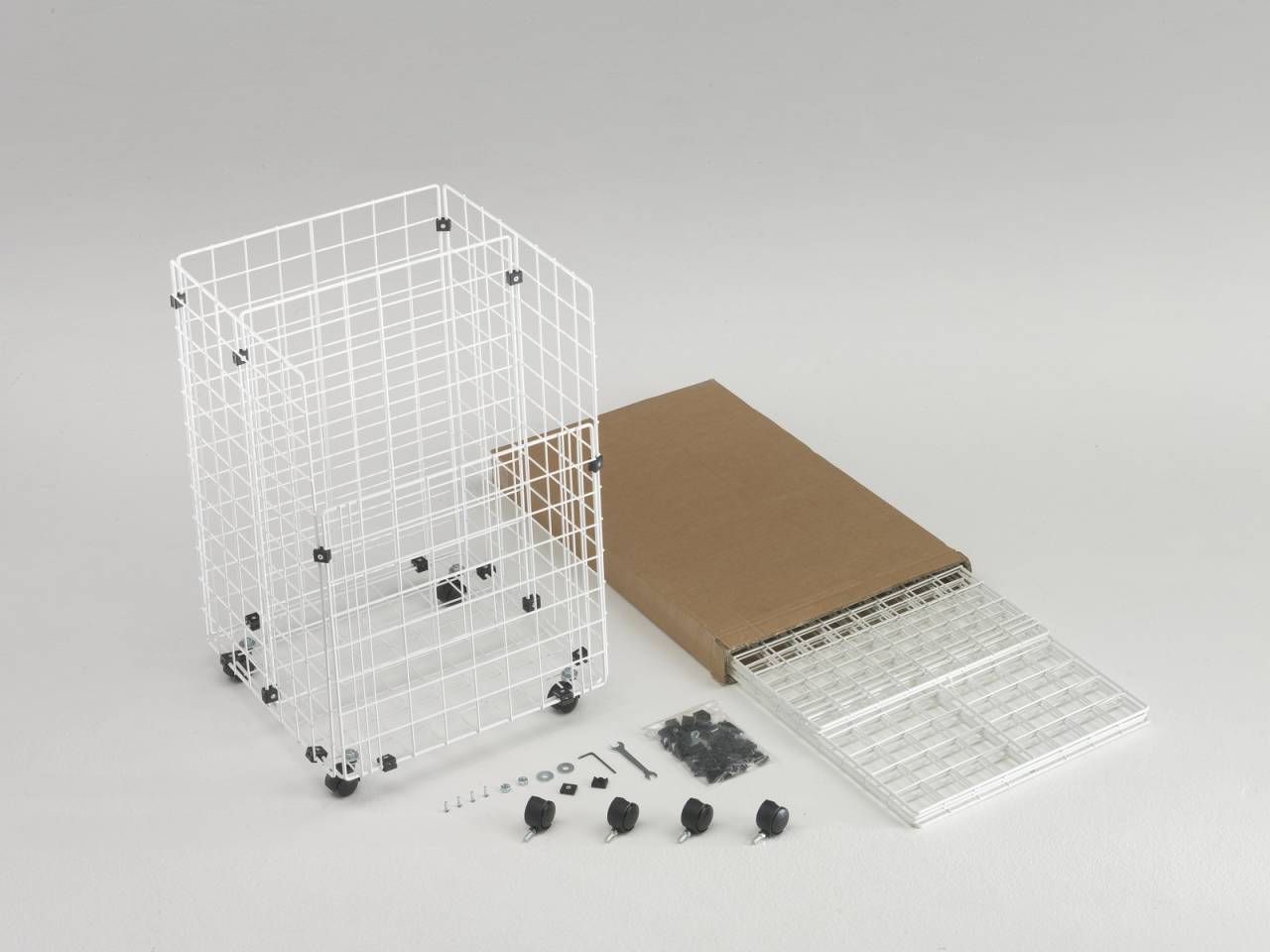 Gitterbox mit Rollen 43 x 42 x 66 cm in schwarz zur Aufbewahrung von Plnen, ...