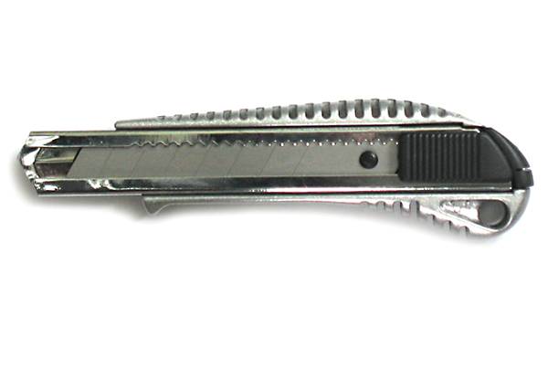 Metall-Cutter 18mm, mit Schiebeverschluss